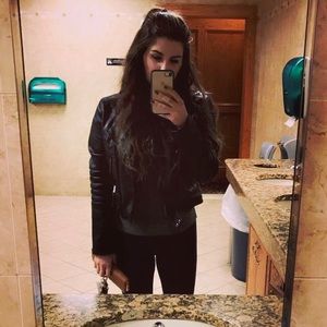 Meet your Posher, Lyndsey